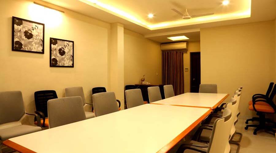Hotel Grand Sharda, Pilibhit 4